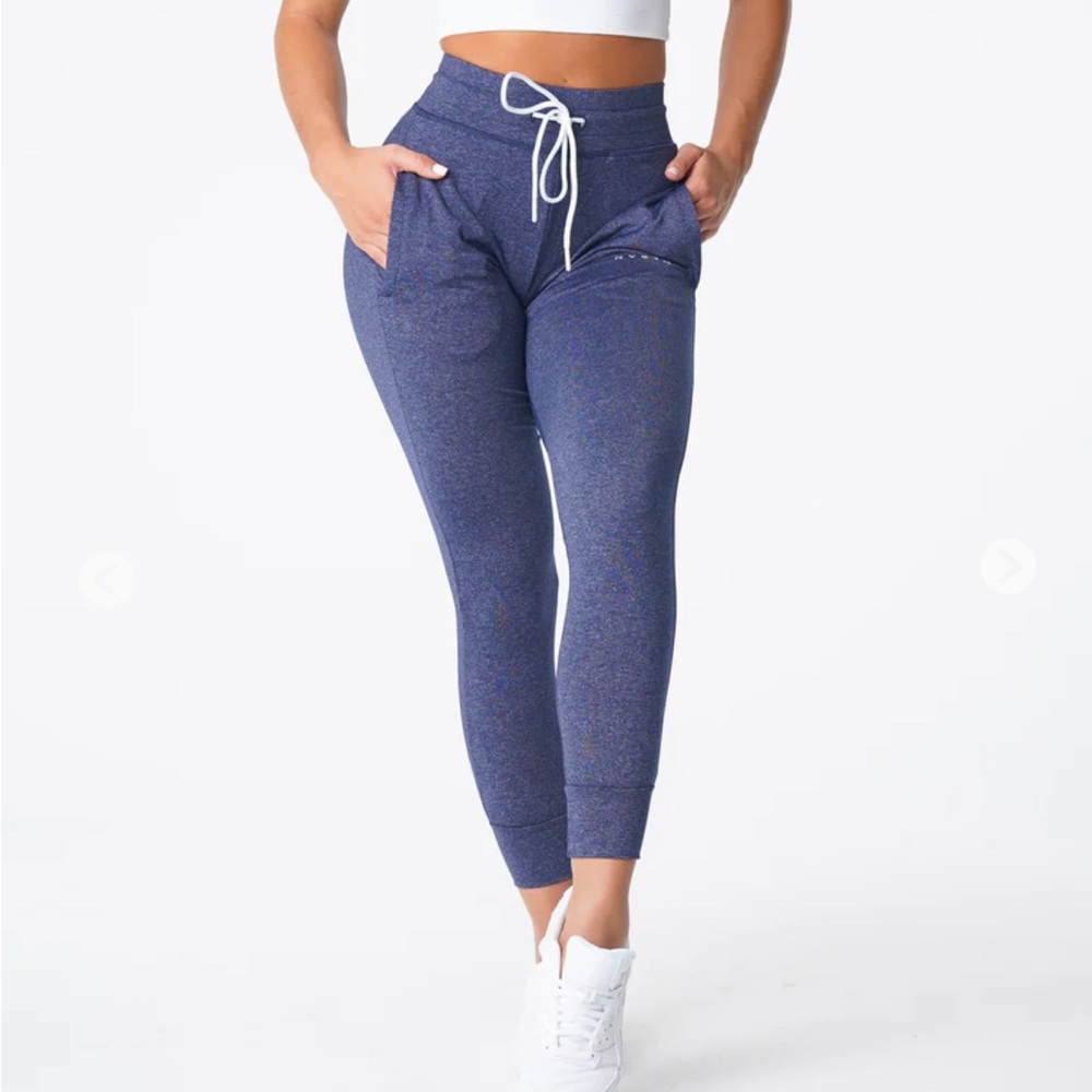 Womens NVGTN joggers size small